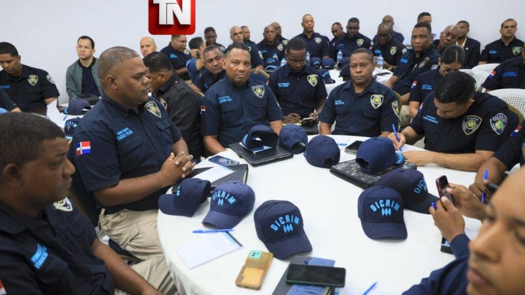 DICRIM capacita a sus agentes sobre la aplicación del nuevo Código Penal dominicano
