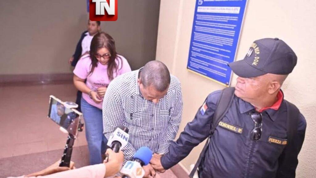 Denuncian que al menos 50 familiares de exdirector del Oncológico del Cibao figuraban en nómina sin funciones