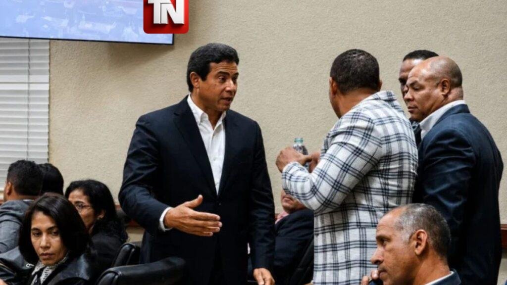 FF.AA. deberán esperar sentencia definitiva para retirar a generales condenados por corrupción