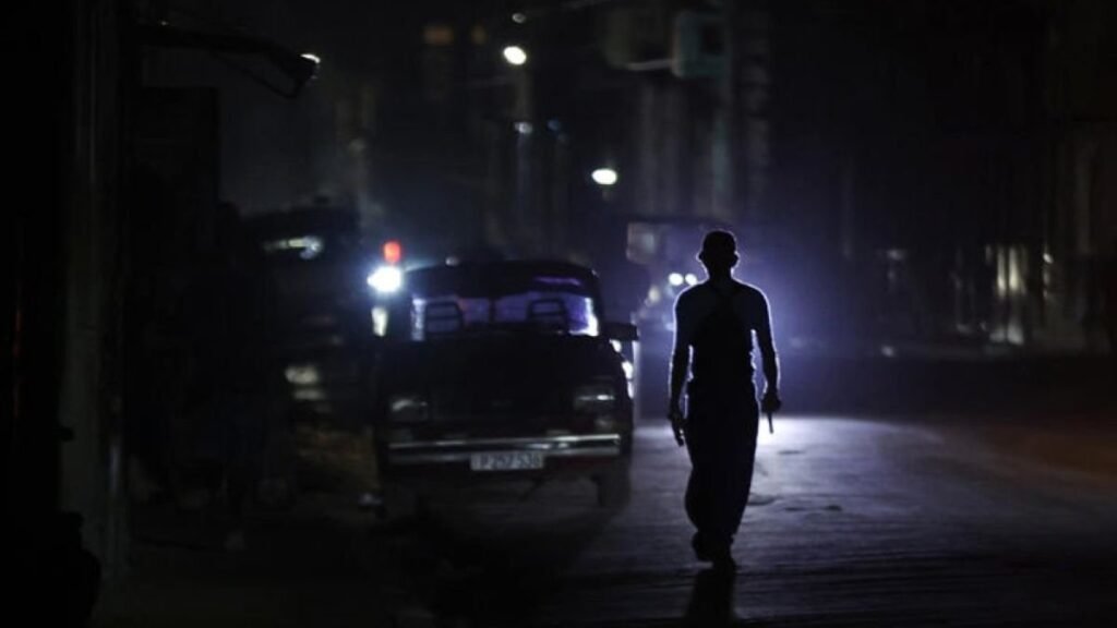 Cuba vuelve a quedar a oscuras tras apagón masivo en medio de su aguda crisis energética