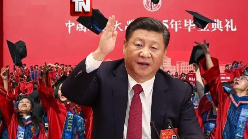 China reestructura su educación superior y elimina más de 12 mil programas universitarios para dar paso a carreras enfocadas en IA