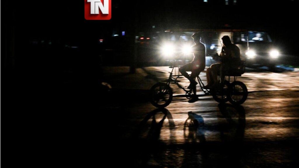 Cuba comienza a recuperar el servicio eléctrico tras más de 24 horas del segundo apagón nacional de la semana