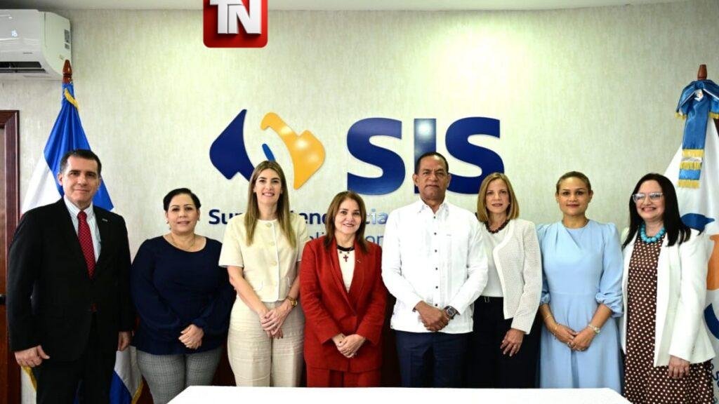 Superintendencia de Seguros y UNIBE acuerdan fortalecer capacitación y cultura de cumplimiento en el sector