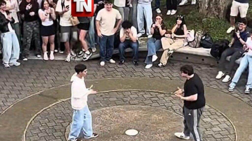 Policía interviene a jóvenes que grababan videos de “farmear aura” en la Zona Colonial