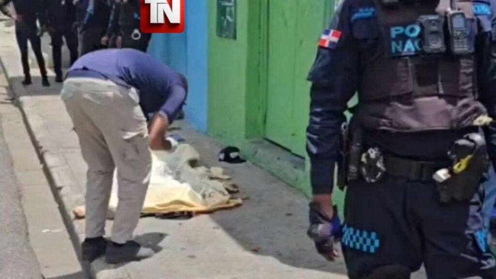 Dos hombres mueren en hechos separados: uno fue ultimado a tiros en Santiago y otro apareció calcinado en La Vega