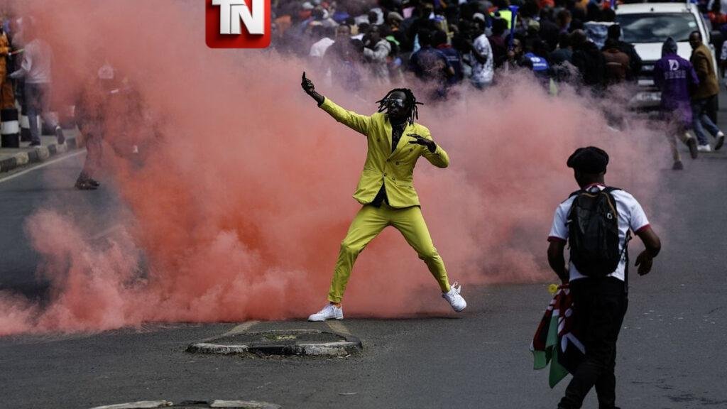 Protestas en Nairobi por aumento de aranceles terminan con intervención policial