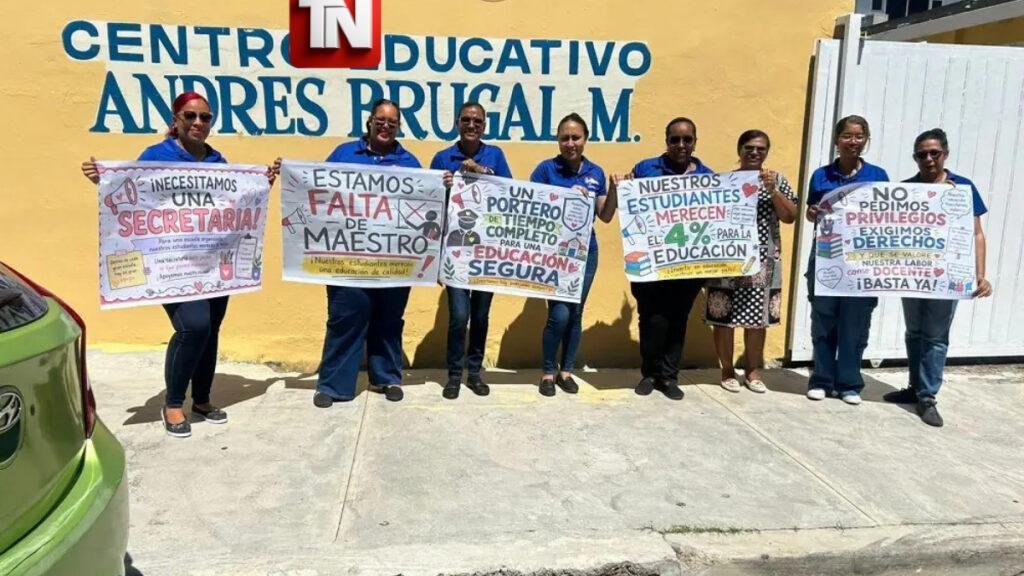 ADP realiza protesta en centros educativos de Puerto Plata