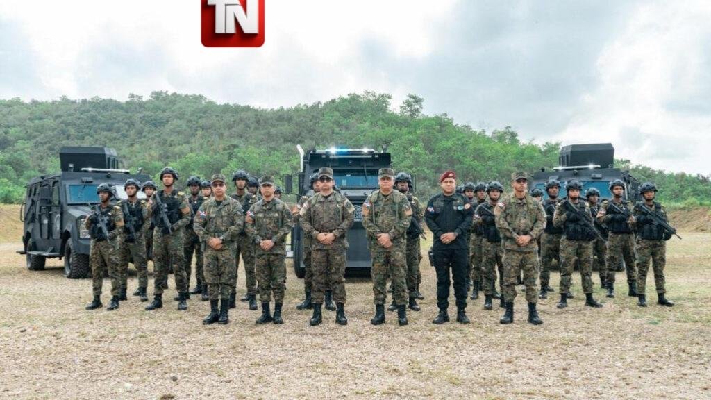Defensa gradúa cadetes con alta especialización
