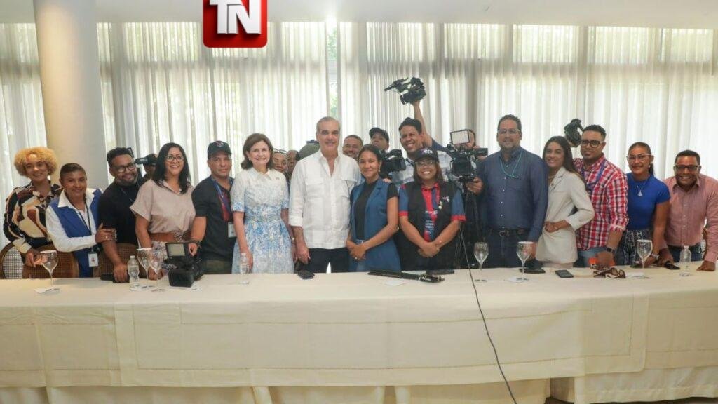 Presidente Abinader anuncia ampliación de la carretera hacia Licey al Medio a cuatro carriles para mejorar la movilidad y los accesos viales de Santiago