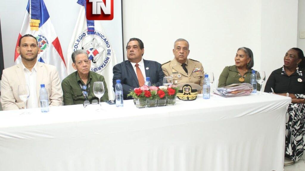 Permiso digital de menores genera RD$1.3 millones para notarios durante agosto