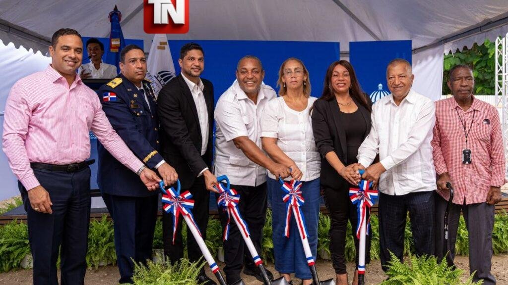 José Andújar encabeza primer palazo para la construcción de estación policial en Hatillo con inversión de RD$22 millones