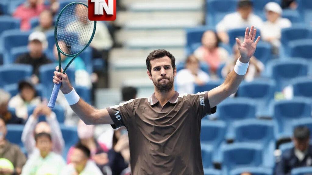 Khachanov supera a Auger-Aliassime y avanza en el China Open