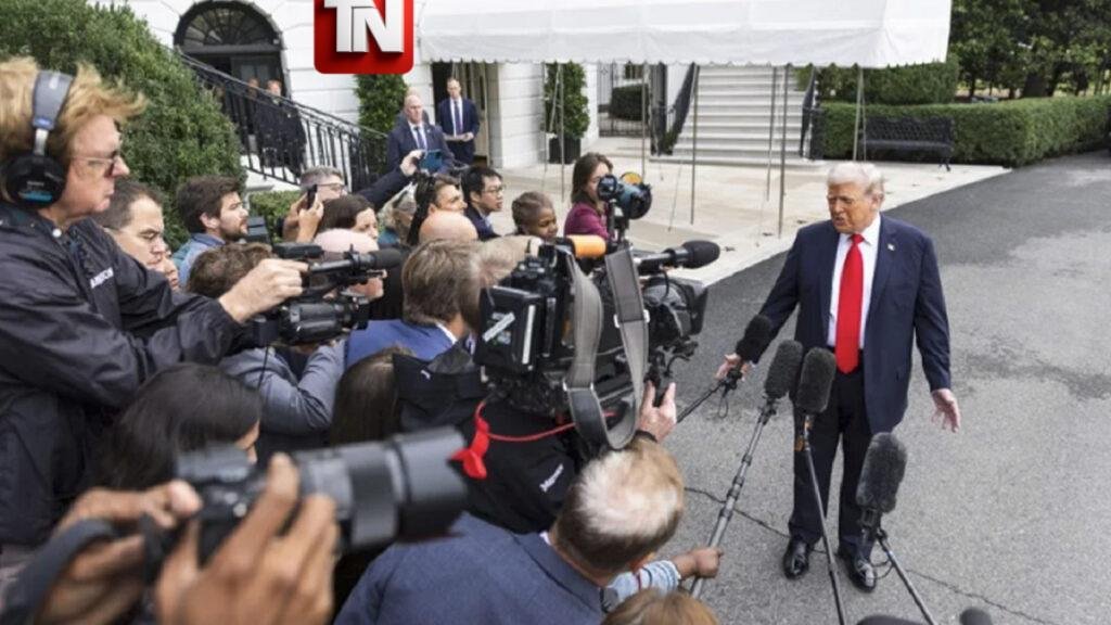 Justicia de EE. UU. extiende acceso a la Casa Blanca a medios vetados por Trump