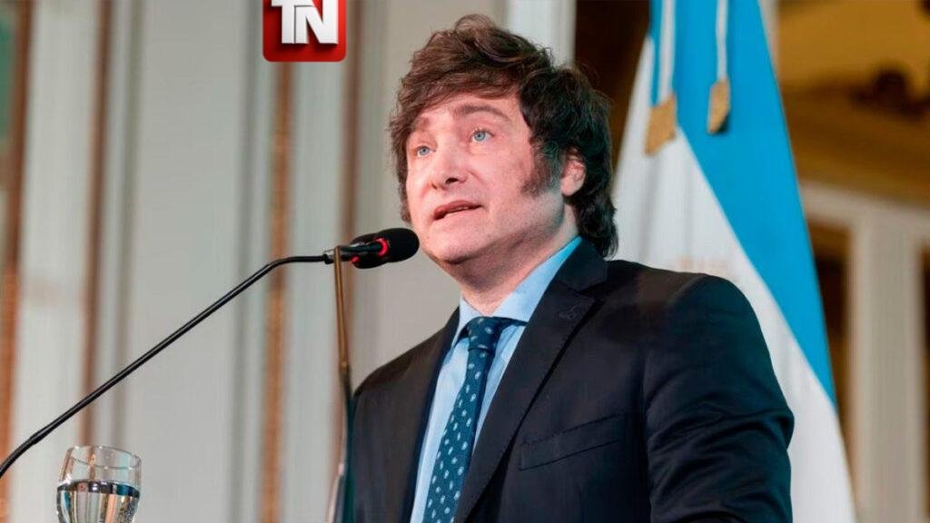 Milei arremete contra los impuestos: “Son un robo y hay que bajarlos”