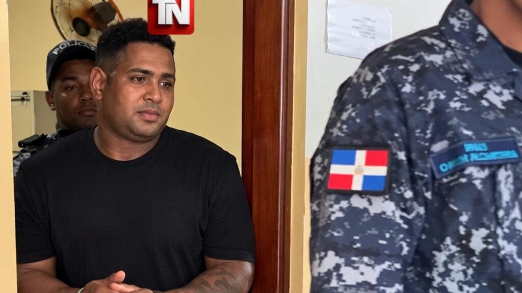 Apresan al comunicador Coro Calle mientras investigaba desaparición de joven en Nagua
