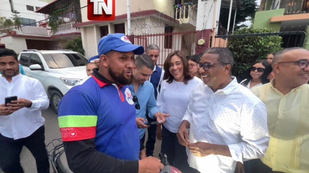 Agustín Burgos lidera jornada de inscripción y verificación de militantes del PRM
